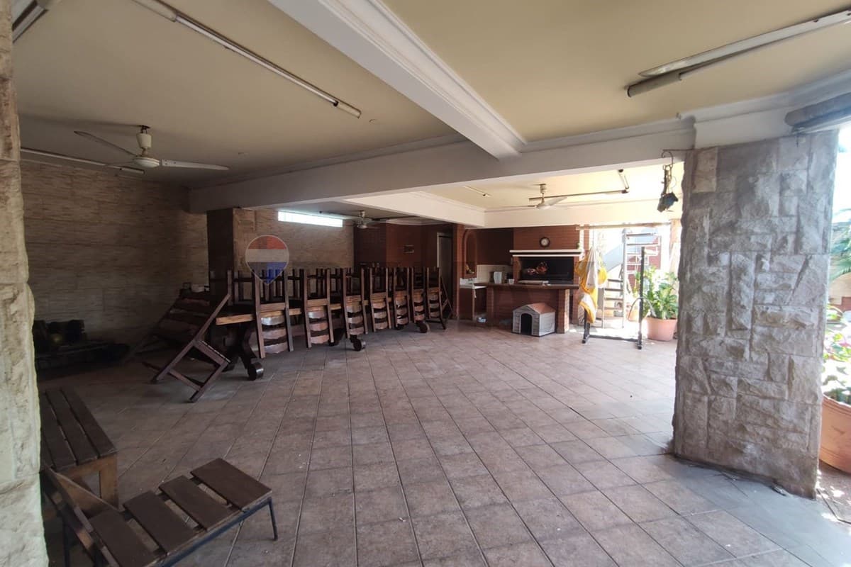 Casa en Auditores de la Guerra del Chaco - foto 9