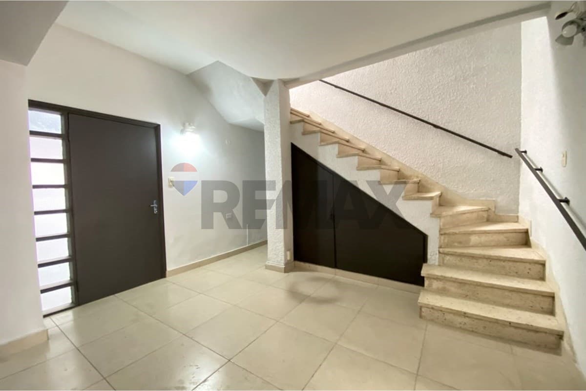 Casa en Manuel Dominguez c/ Parapiti - foto 10
