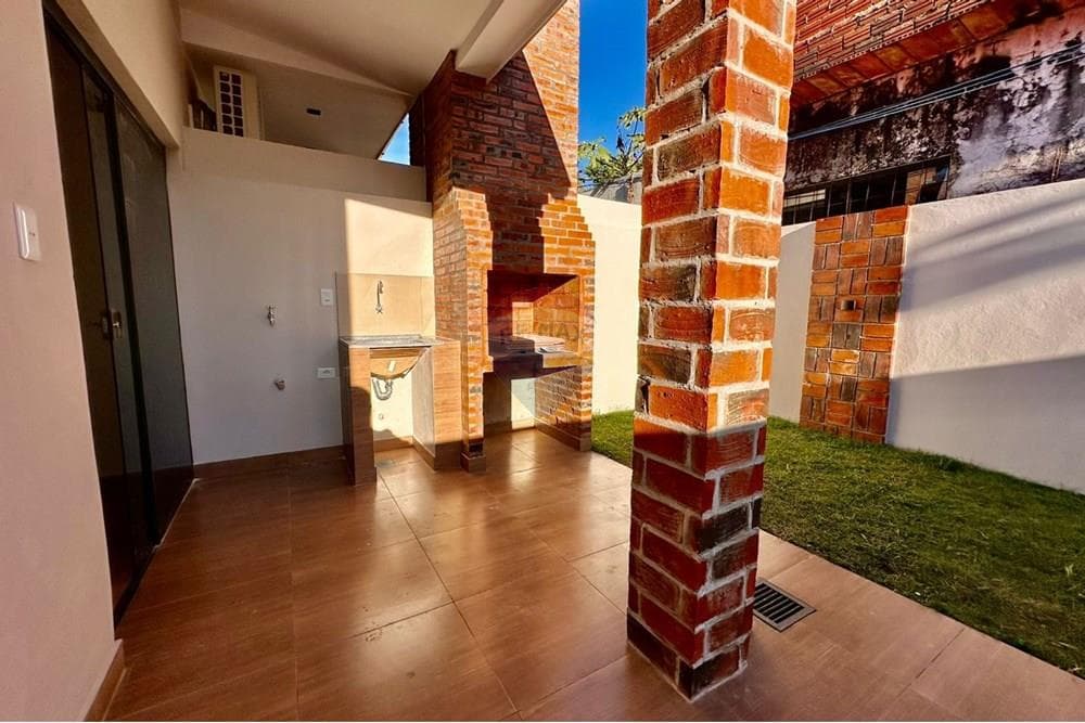 Casa en A 100M de la Capilla San Juan Bautista - foto 10