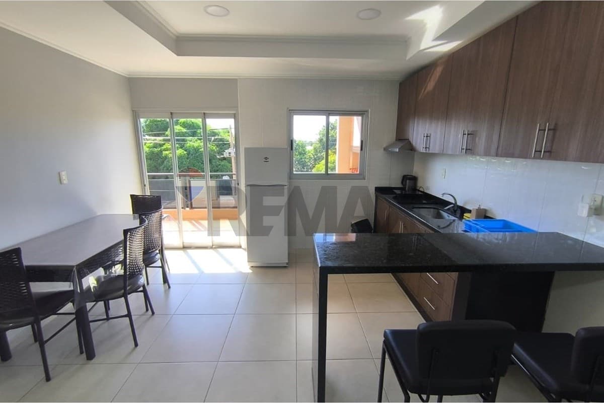 Departamento en La Victoria, Encarnación - foto 6