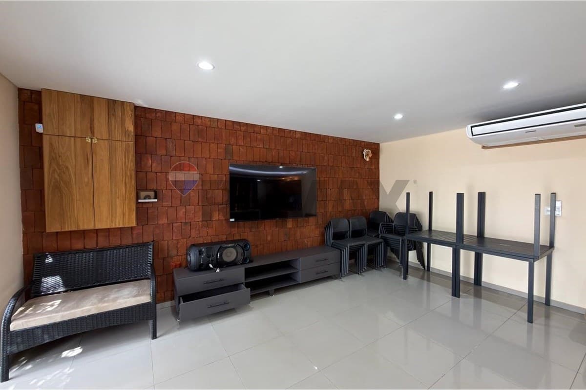 Casa en Teniente Rojas Silva - foto 10