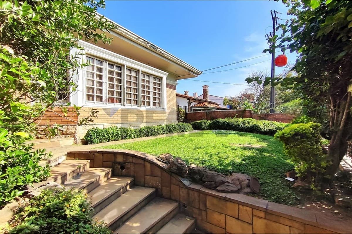 Casa en Avda Gral Santos entre España y Mcal Lopez - foto 4