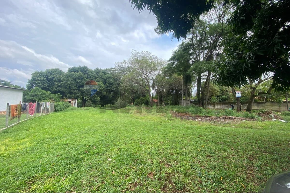 Terreno en Cañada Garay, Luque - foto 4