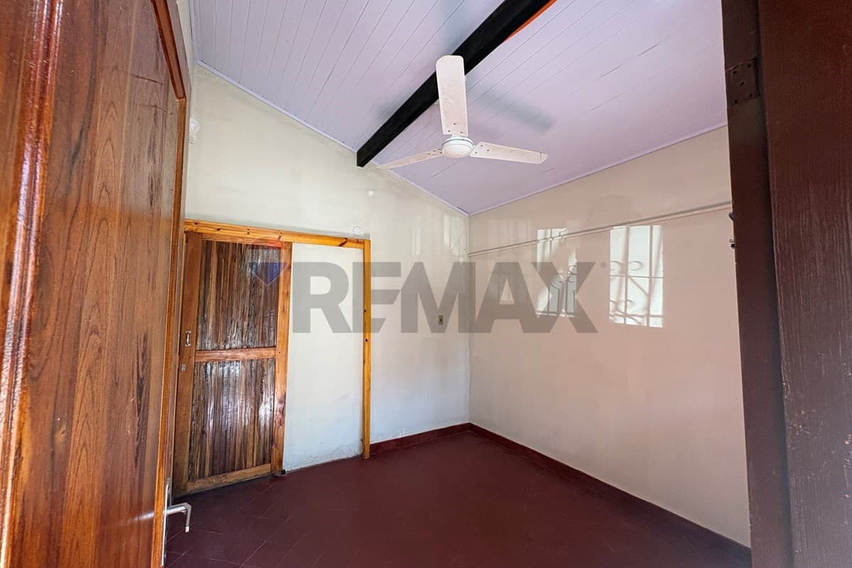Casa en Teniente primero Delicio Insfran - foto 2