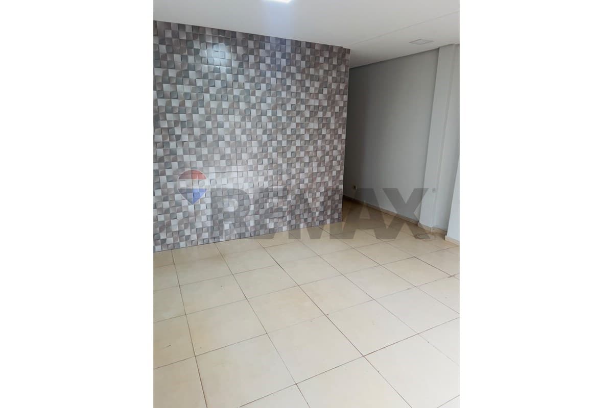 Local comercial en Pablo Rojas - foto 3