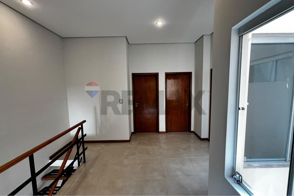 Dúplex en 636 Nicanor Torales - foto 4