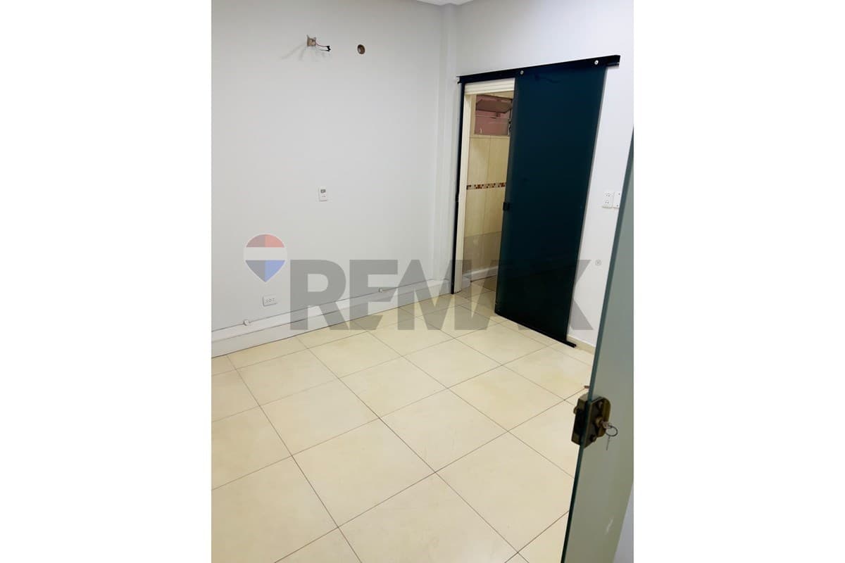 Local comercial en Pablo Rojas - foto 6