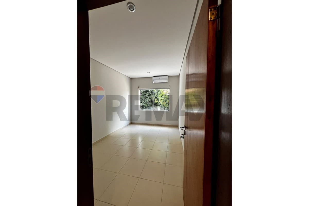 Dúplex en 636 Nicanor Torales - foto 7