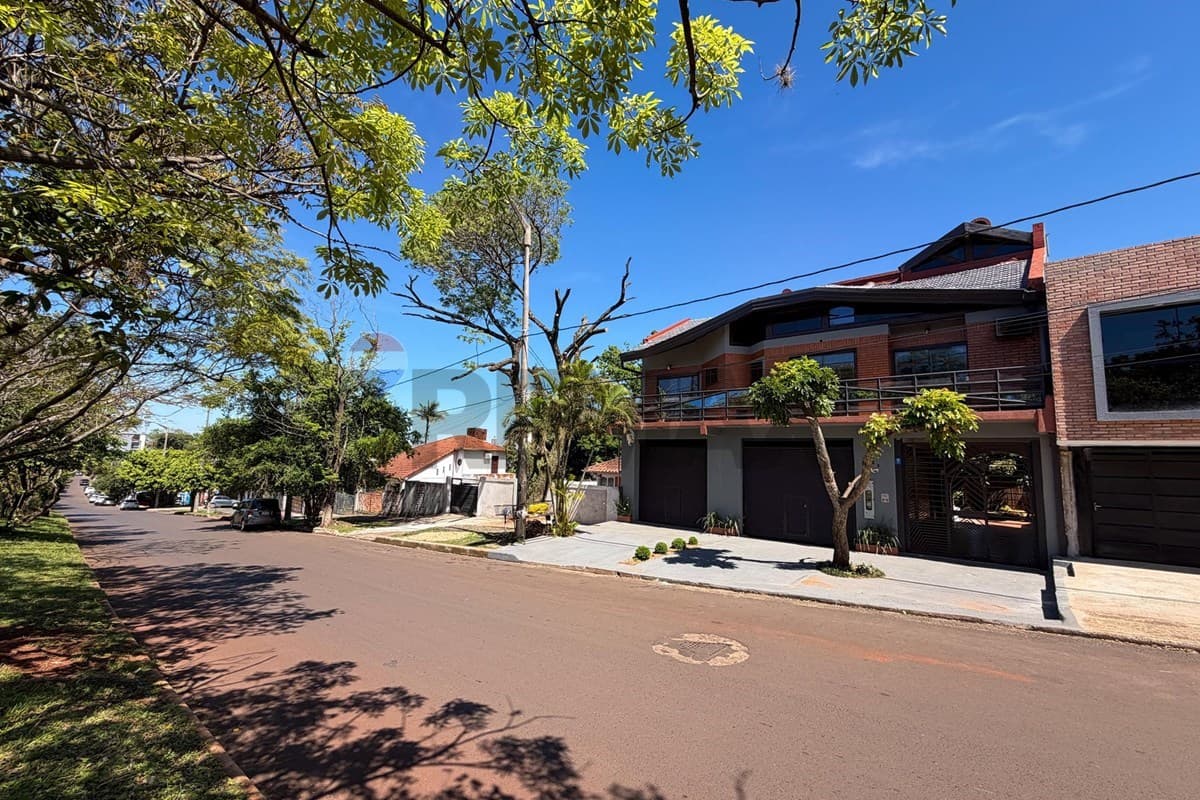 Casa en Avda. Japón - foto 2