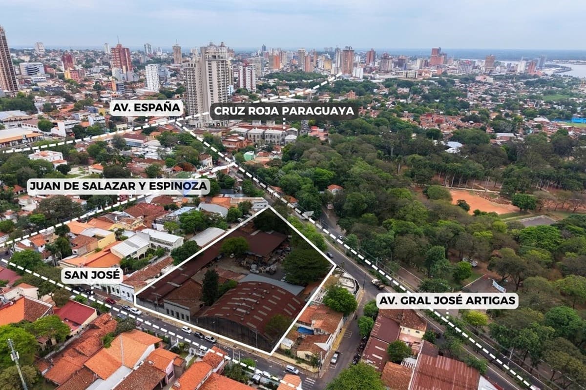 Terreno en Av. Gral. José Gervasio Artigas - foto 2