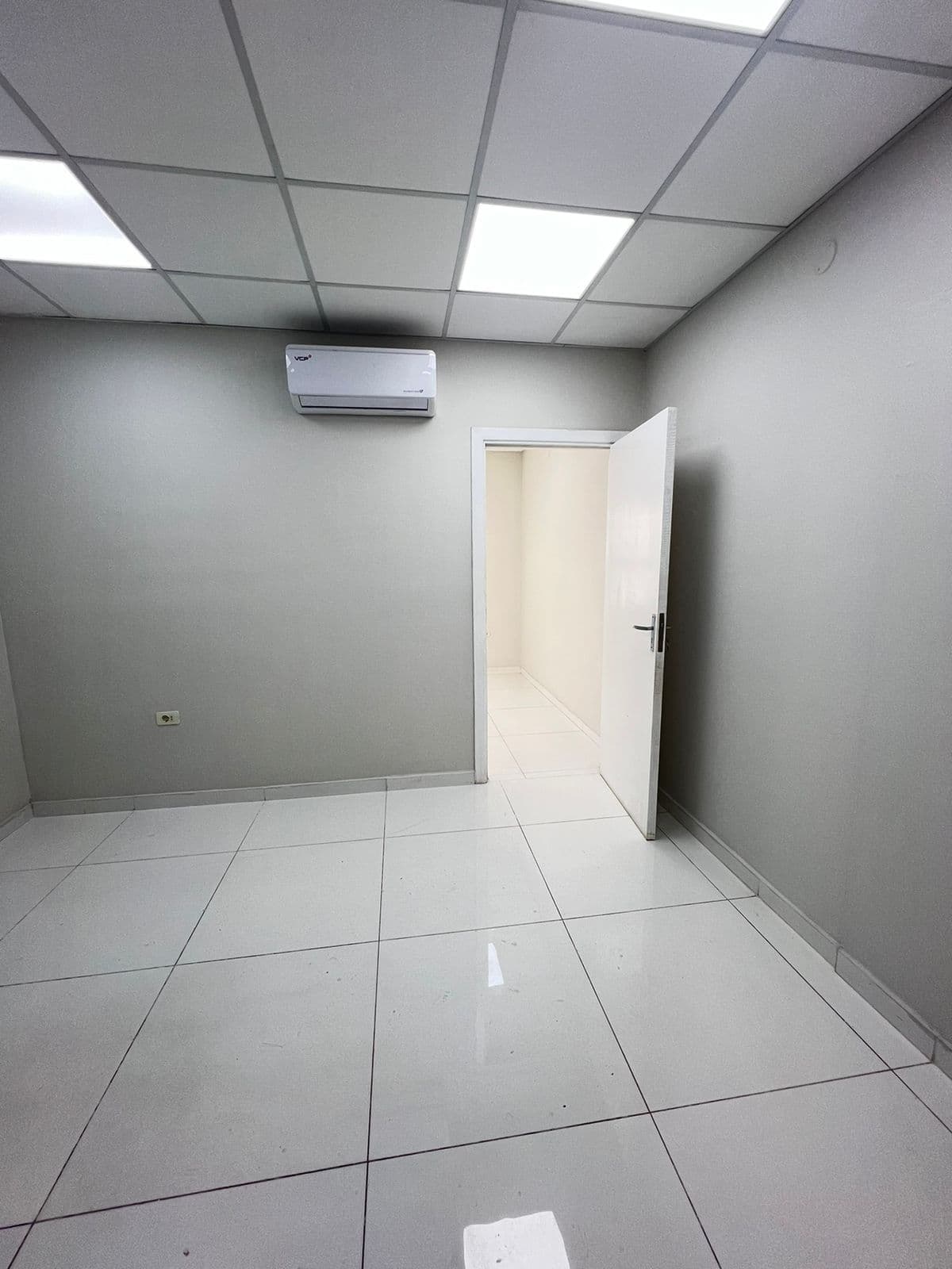 Oficina en Coronel Cazal 2211 esquina Lomas Valentinas - foto 4