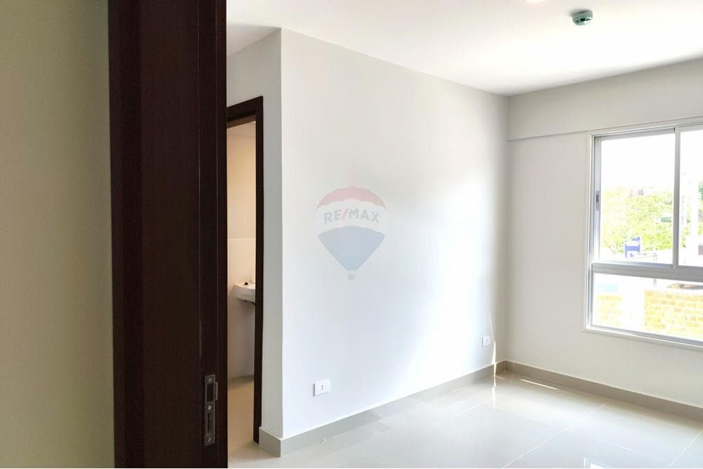 Departamento en Luque, Central - foto 6