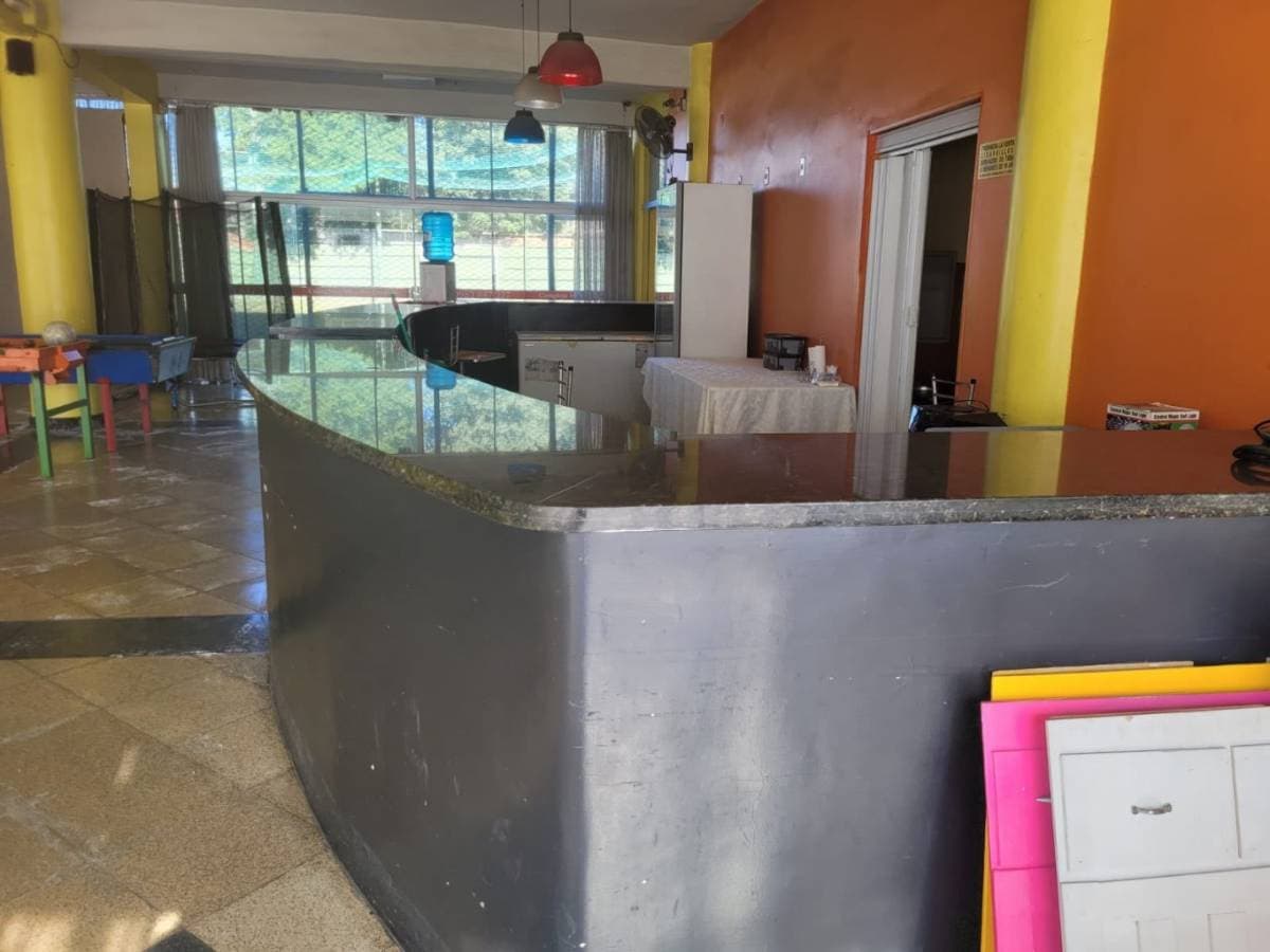 Local comercial en Av. Enrique Von Poleski c/ 24 de junio - foto 9