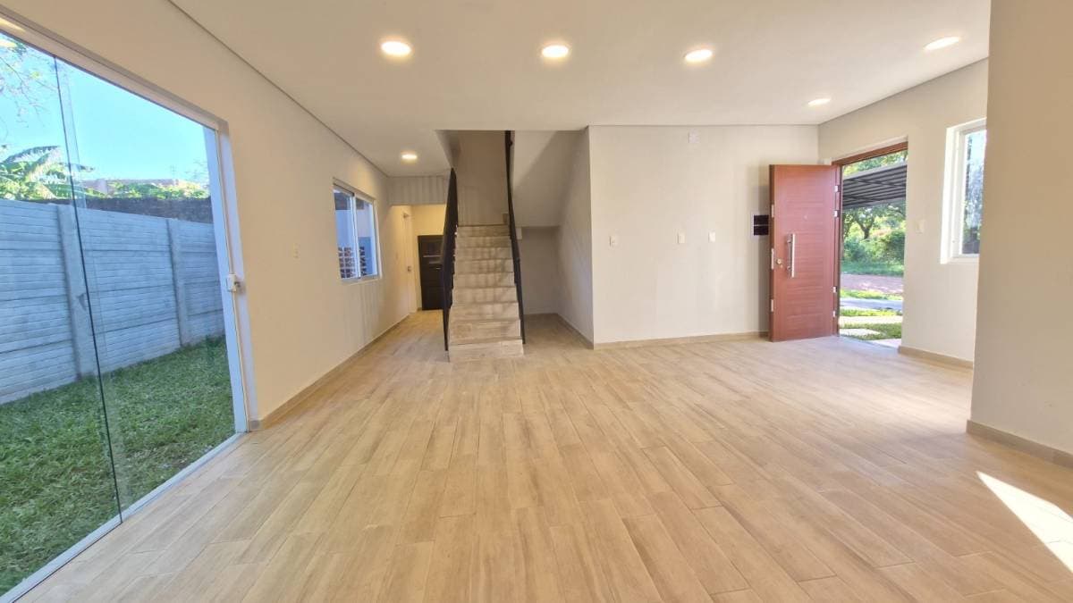 Dúplex en Luque, Central - foto 4