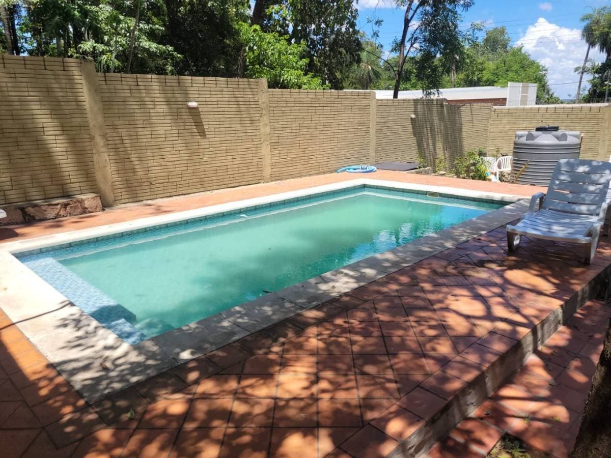 Casa en Avenida Ciervo Cuá