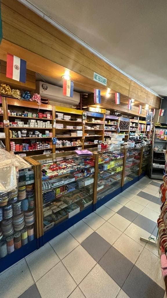 Local comercial en Av. España - foto 3