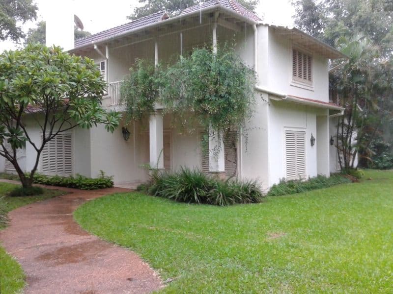 Casa en Av. Mariscal López - foto 6