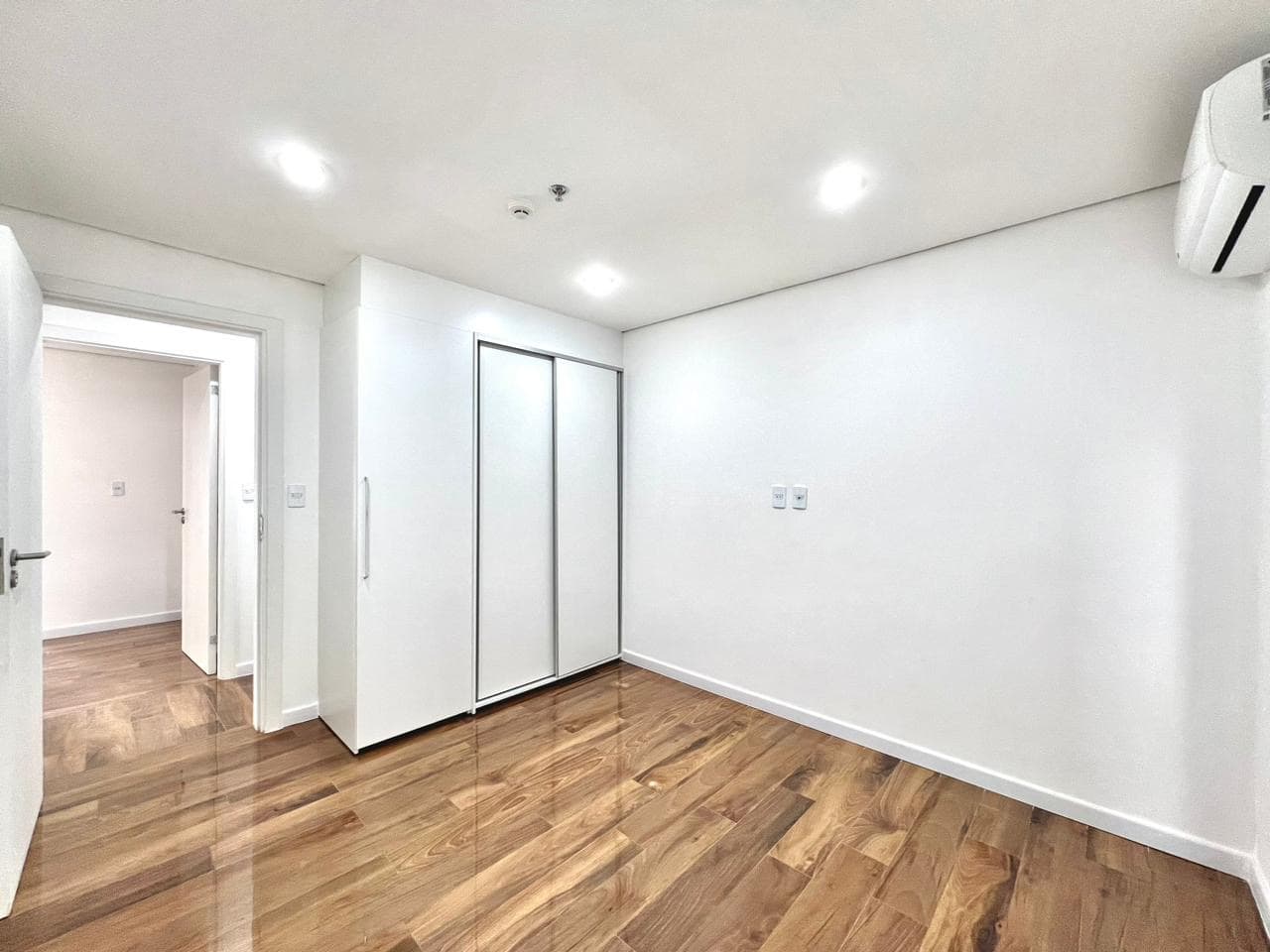 Dúplex en Los Laureles, Asunción - foto 8