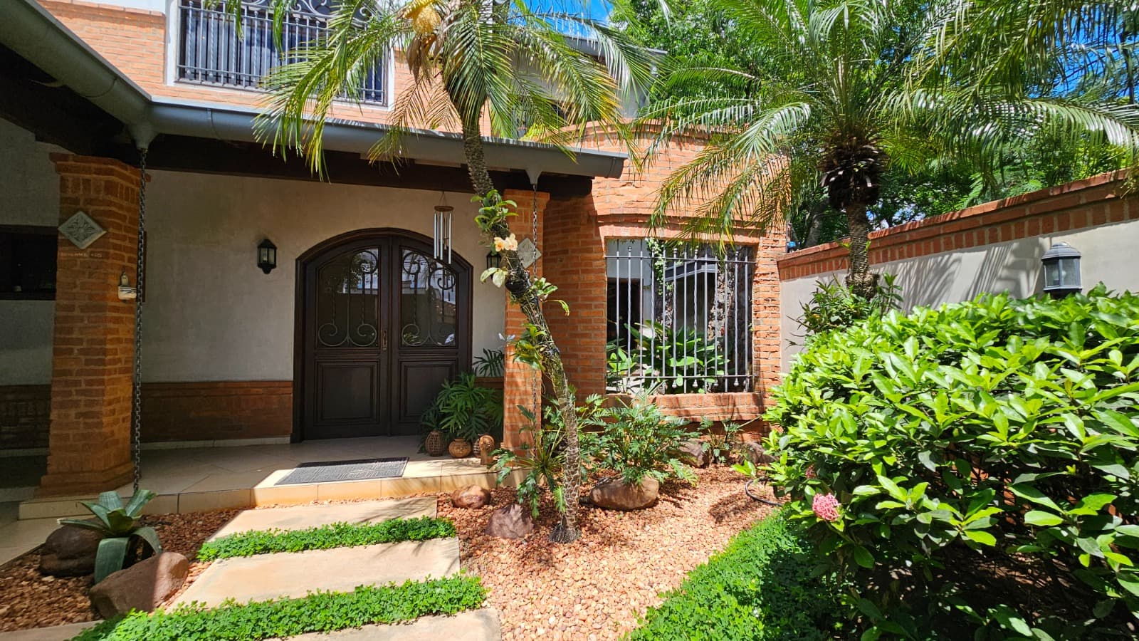 Casa en Fernando de la Mora, Central - foto 2