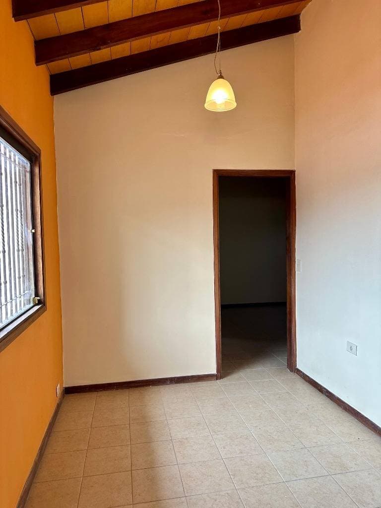 Casa en Valois Rivarola - foto 9