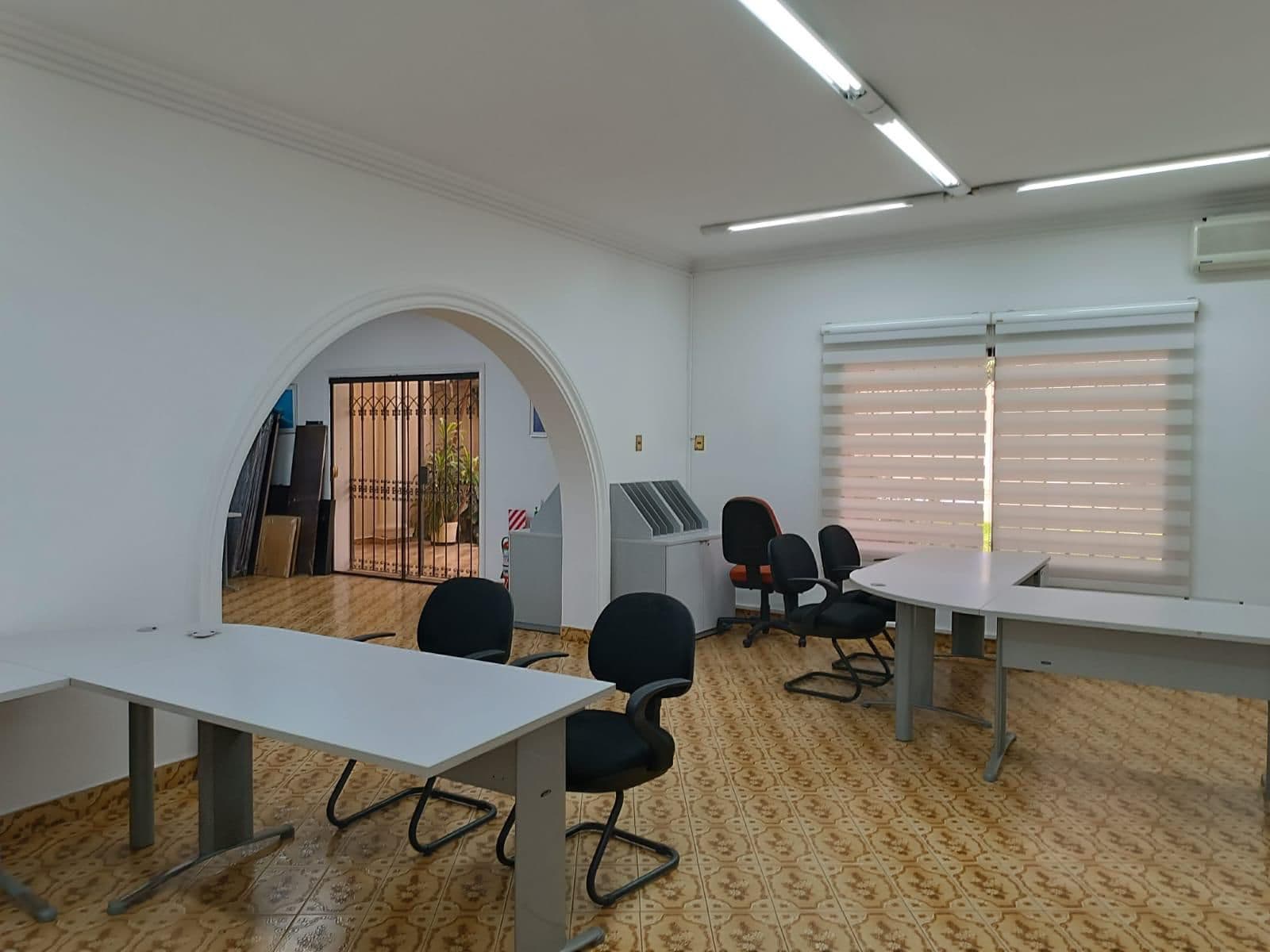 Oficina en Villa Morra, Asunción