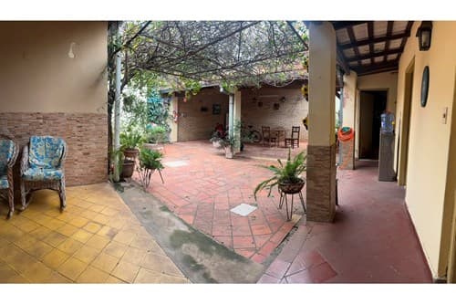 Casa en Tacuary & Avenida Doctor José Gaspar Rodriguez de Francia - foto 9