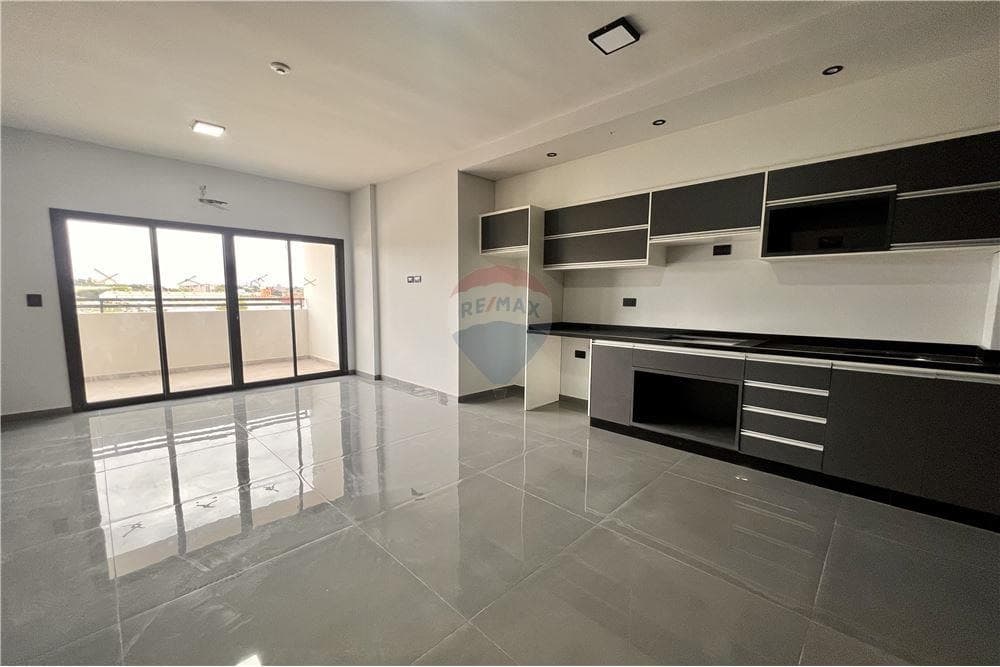 Departamento en San Lorenzo, Central - foto 2