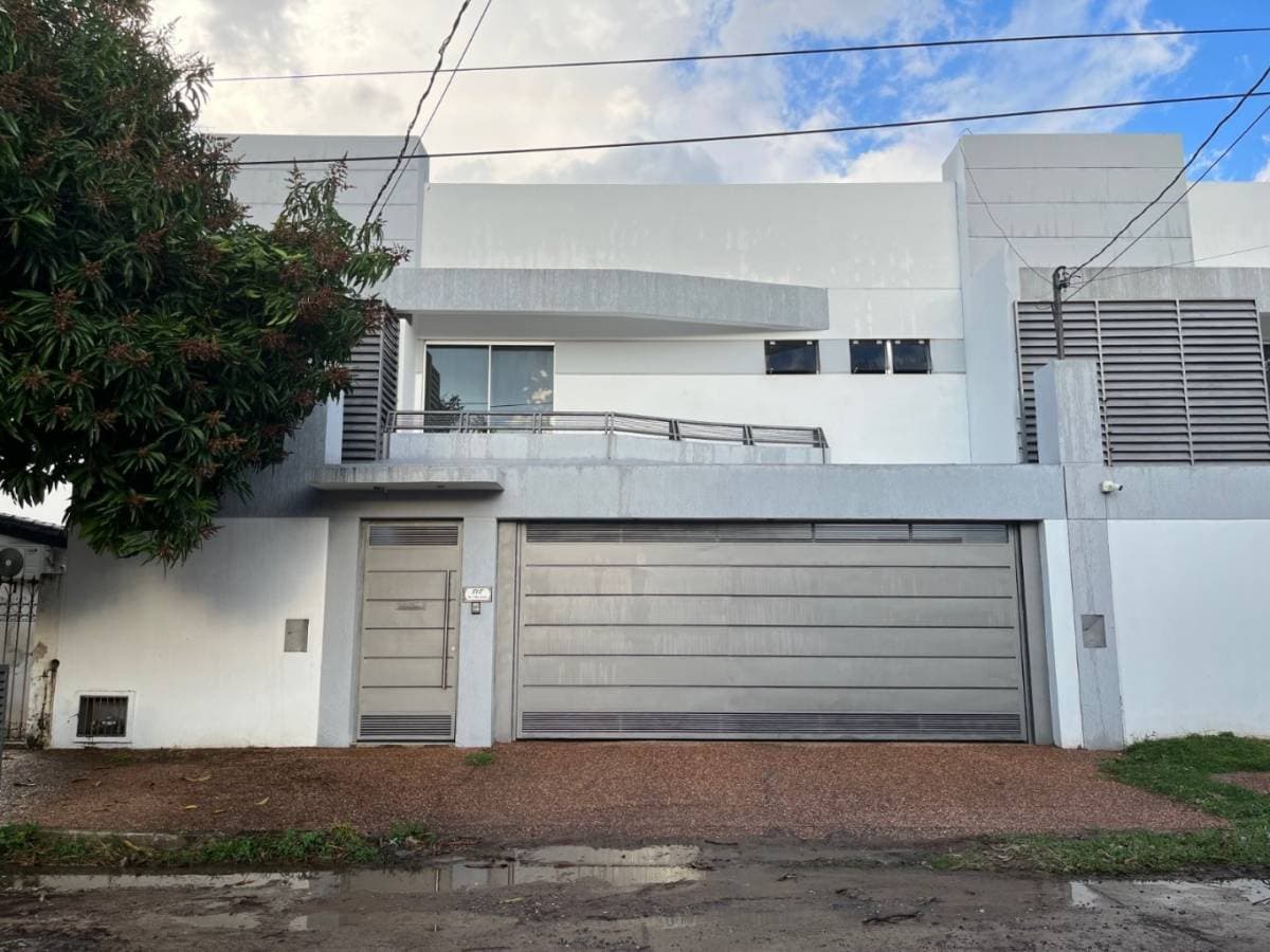 Dúplex en Tte. Juan A. Rivas