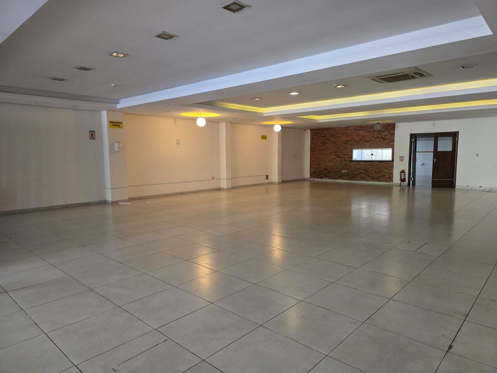 Local comercial en Av. Dr. Guido Boggiani - foto 3
