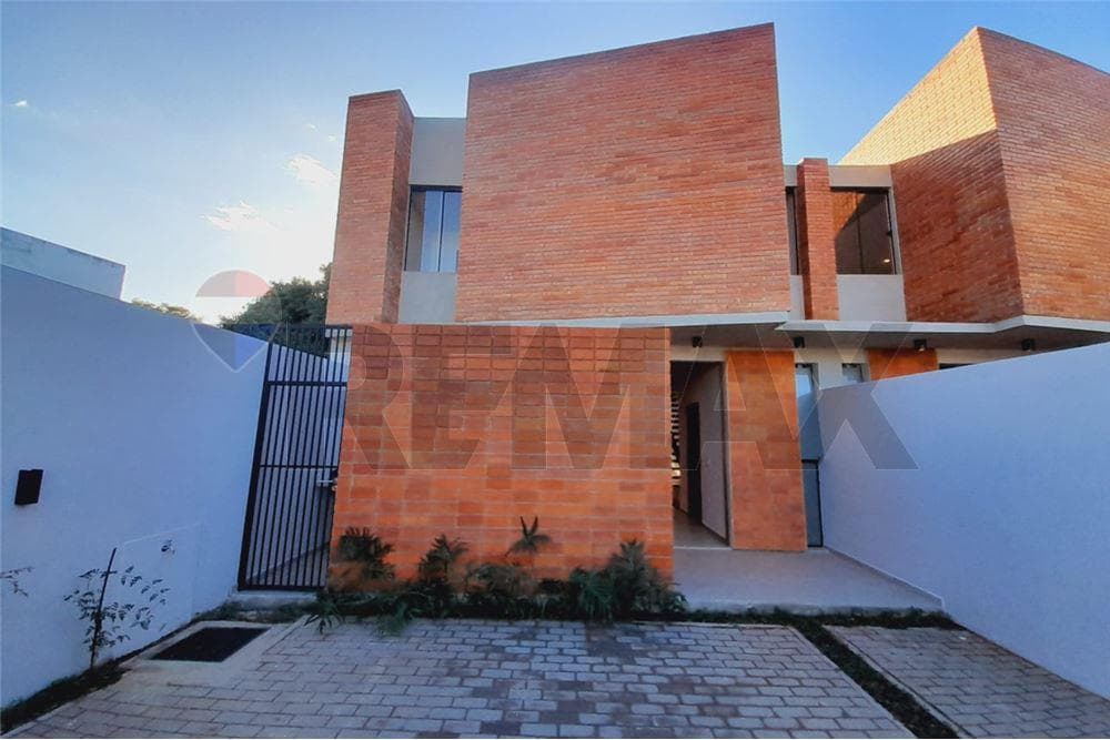 Dúplex en Fernando de la Mora, Central