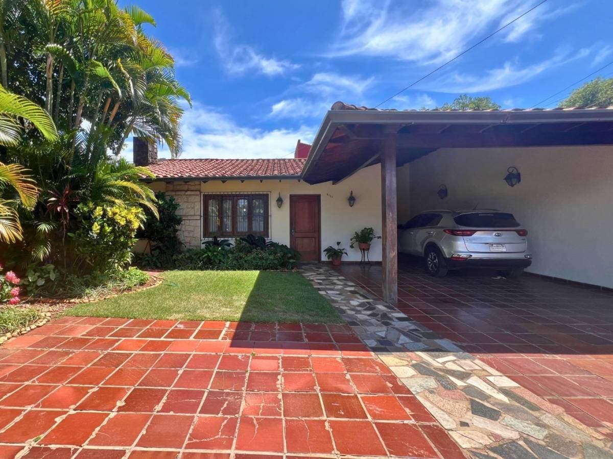 Casa en Teresa Lamas Carísimo