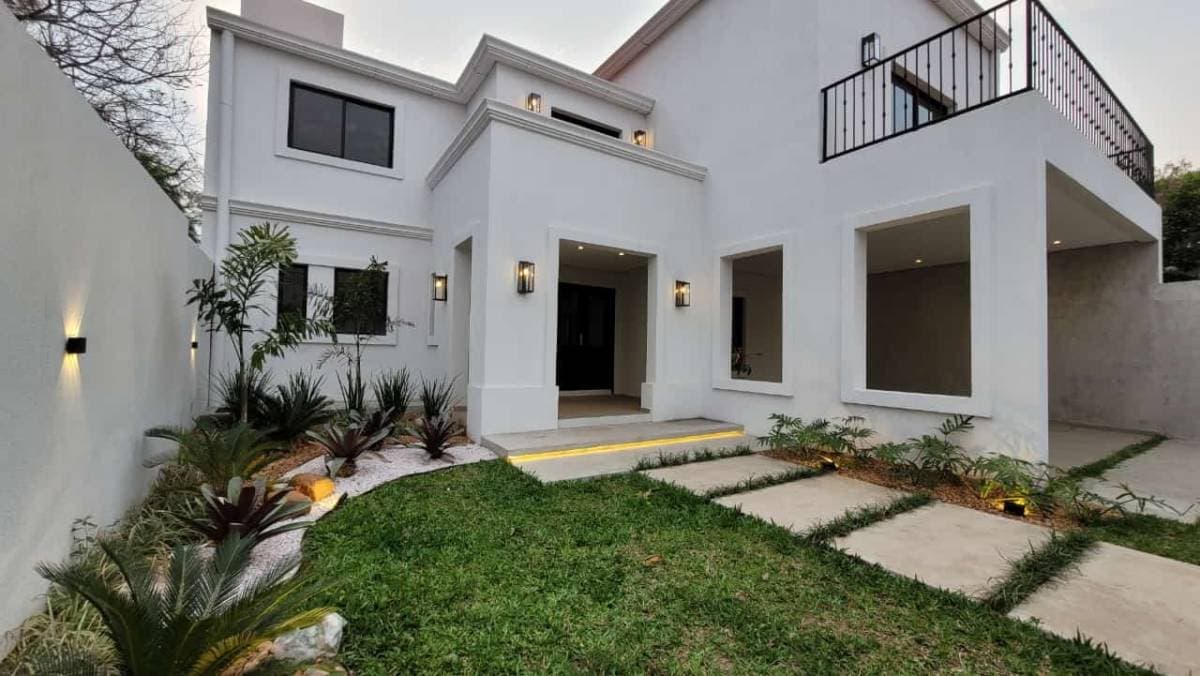 Casa en Villa Aurelia, Asunción