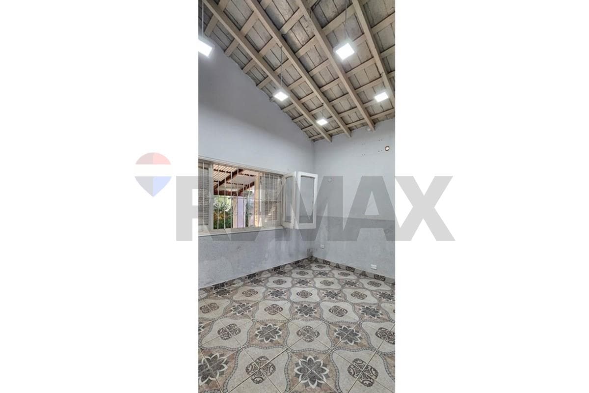 Tinglado/Depósito en Juan B. Rivarola Matto - foto 2