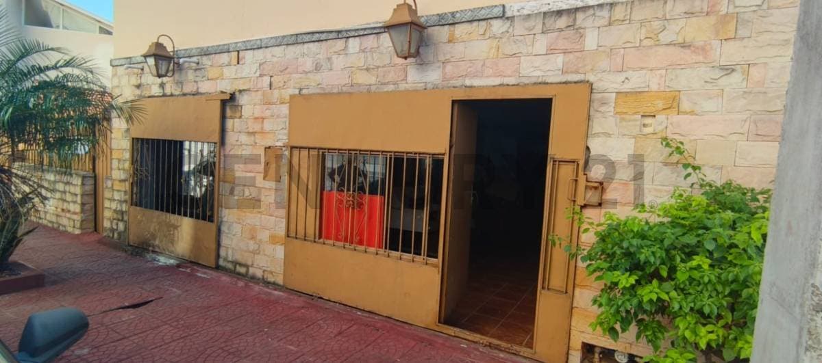 Local comercial en Monseñor Escriva de Balaguer