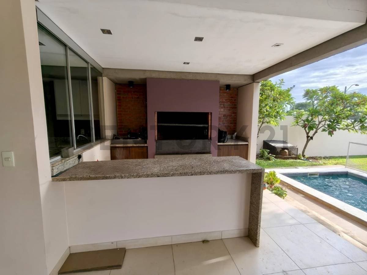 Casa en Rancho Ocho & Benjamín Aceval - foto 10
