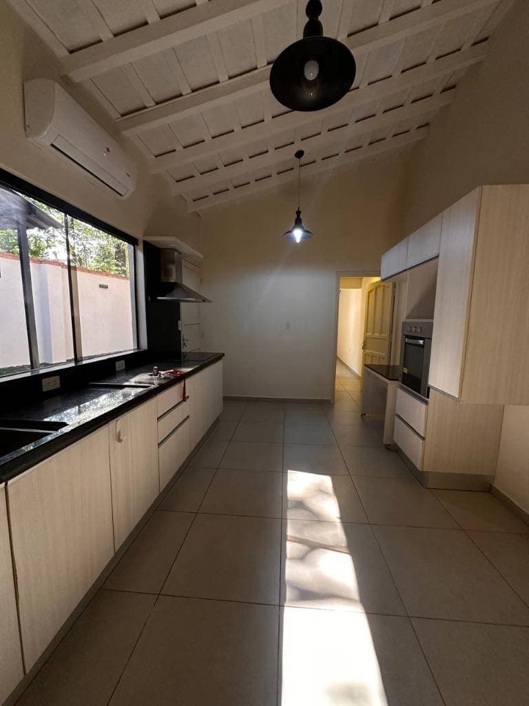 Casa en Mariscal Lopez - foto 2