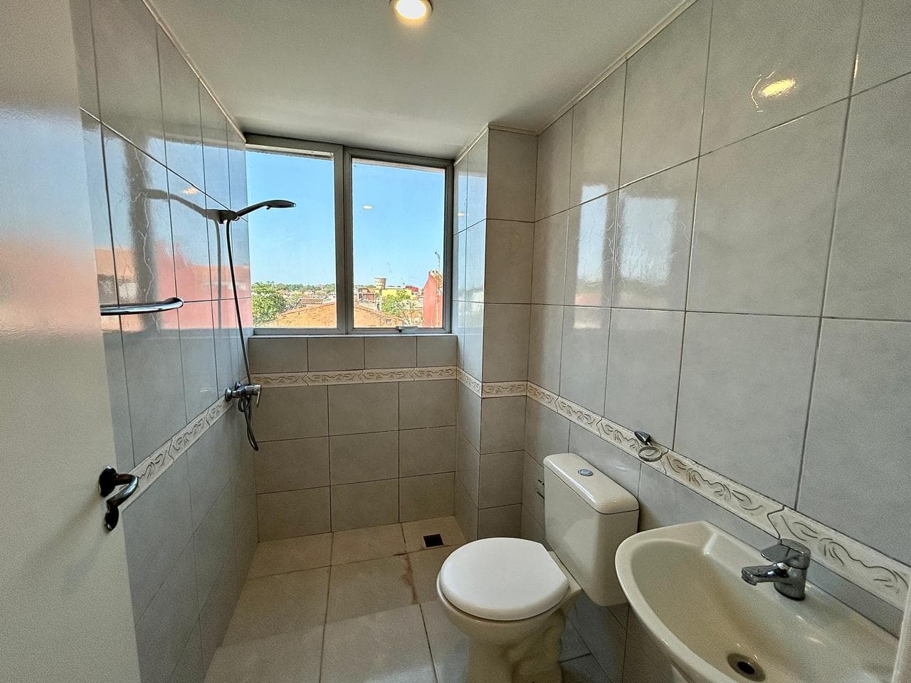 Departamento en Luque, Central - foto 10