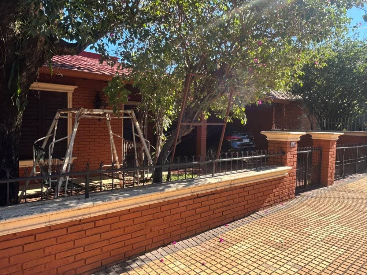 Casa en Alas Paraguayas & Rafael Barret - foto 2