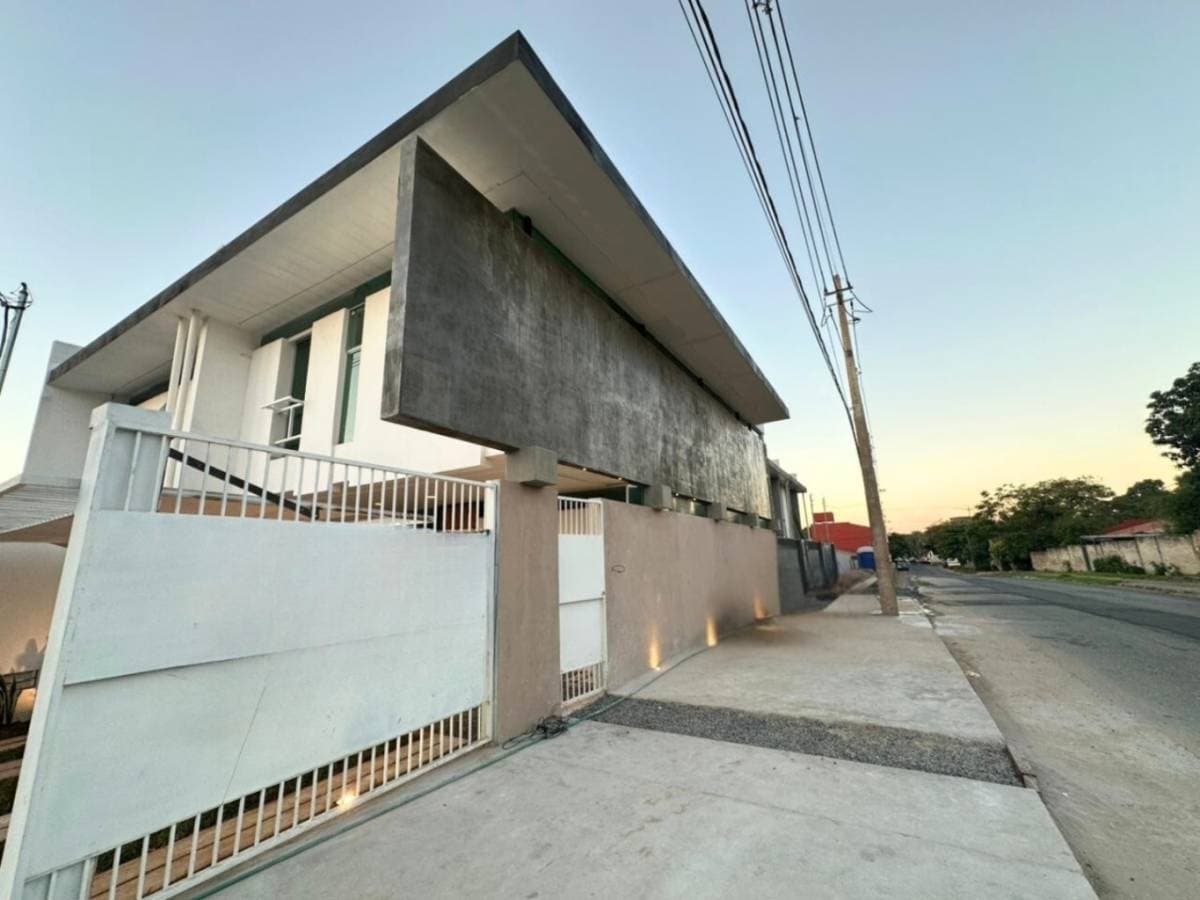 Dúplex en Fernando de la Mora, Central