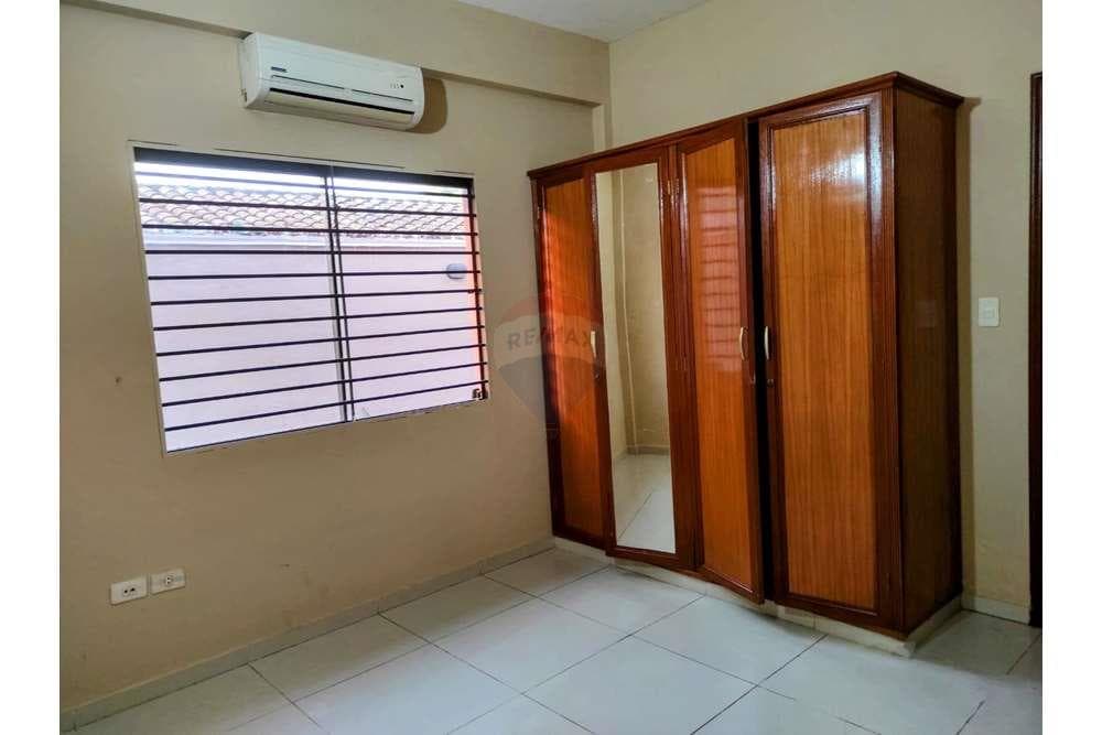 Casa en 4To Barrio - foto 8