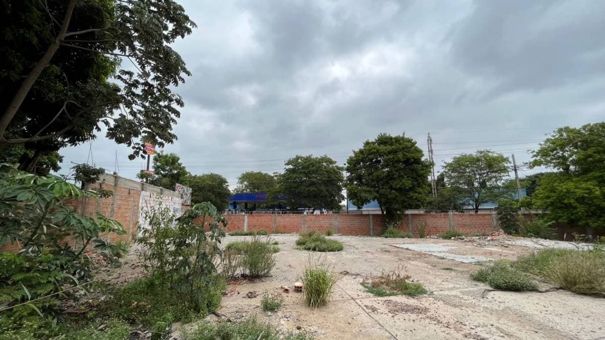 Terreno en Avda mariscal Lopez esquina Coronel Silvio Garay - foto 8