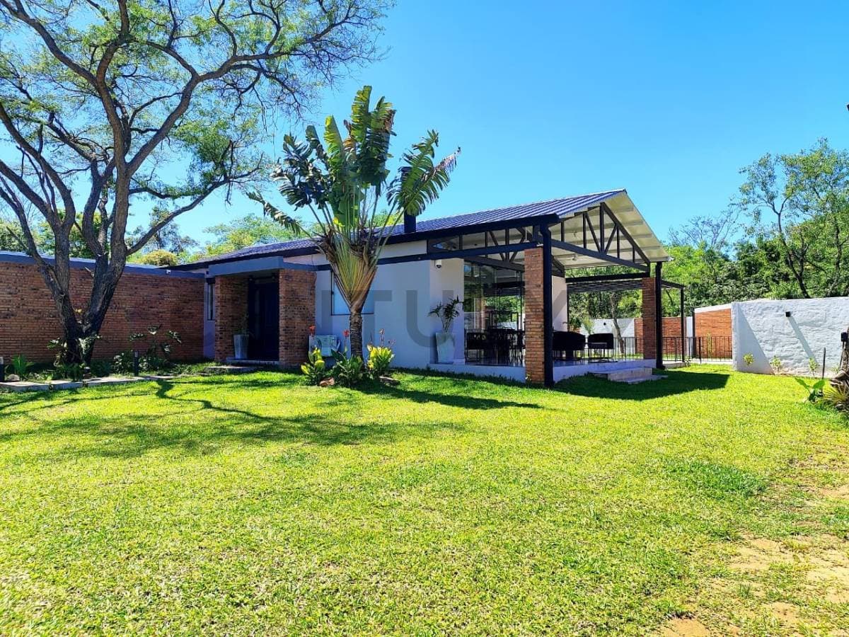 Casa en San Bernardino, Cordillera - foto 3