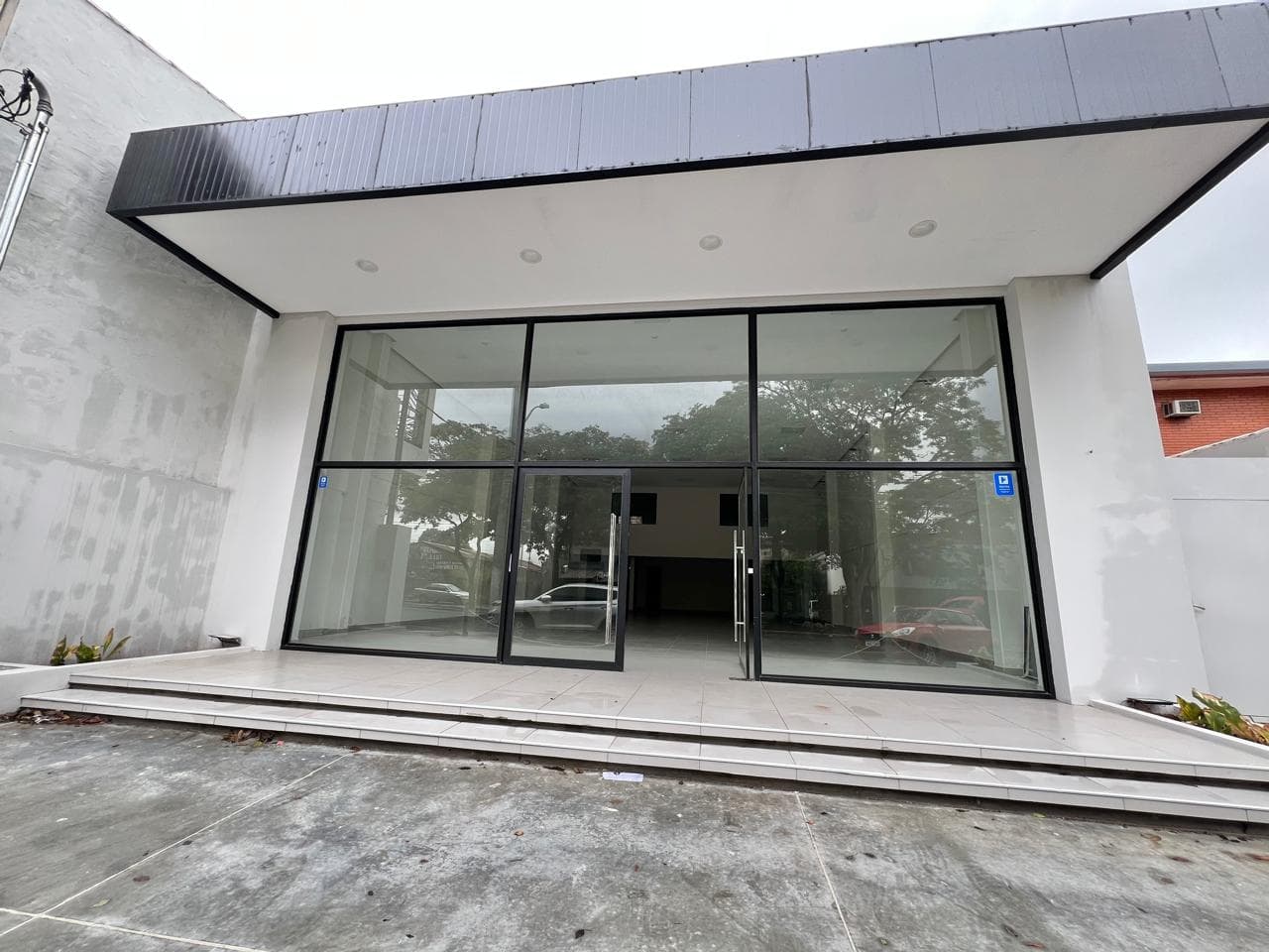 Local comercial en San Vicente, Asunción