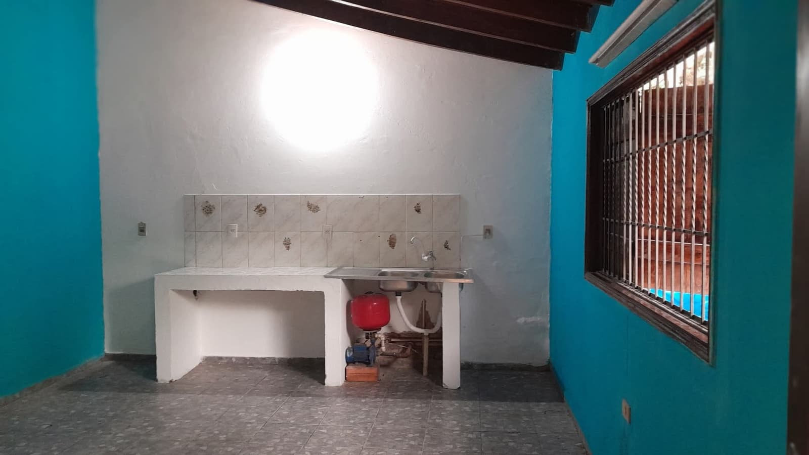 Casa en Av. Defensores del Chaco - foto 6