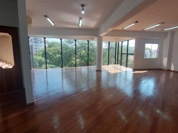 Oficina en Avenida Doctor Guido Boggiani