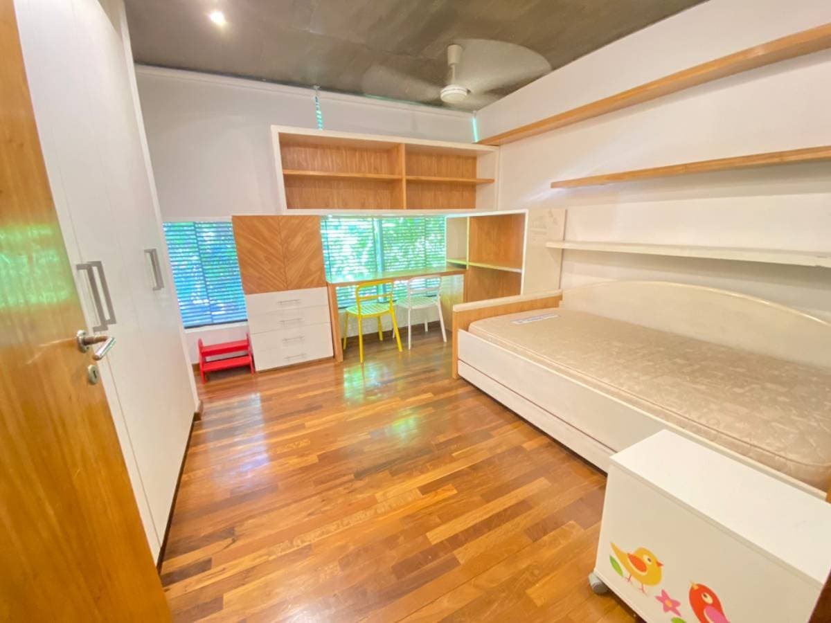 Casa en Salvador Dentice c/ Cesar Lopez Moreira - foto 9