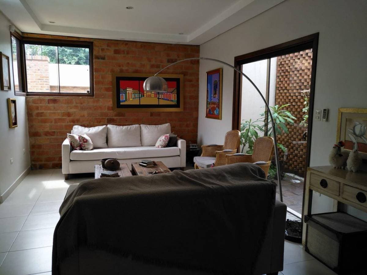 Casa en Casa En Barrio Mburucuya - foto 4