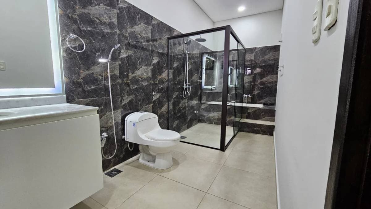 Casa en Fernando de la Mora, Central - foto 10