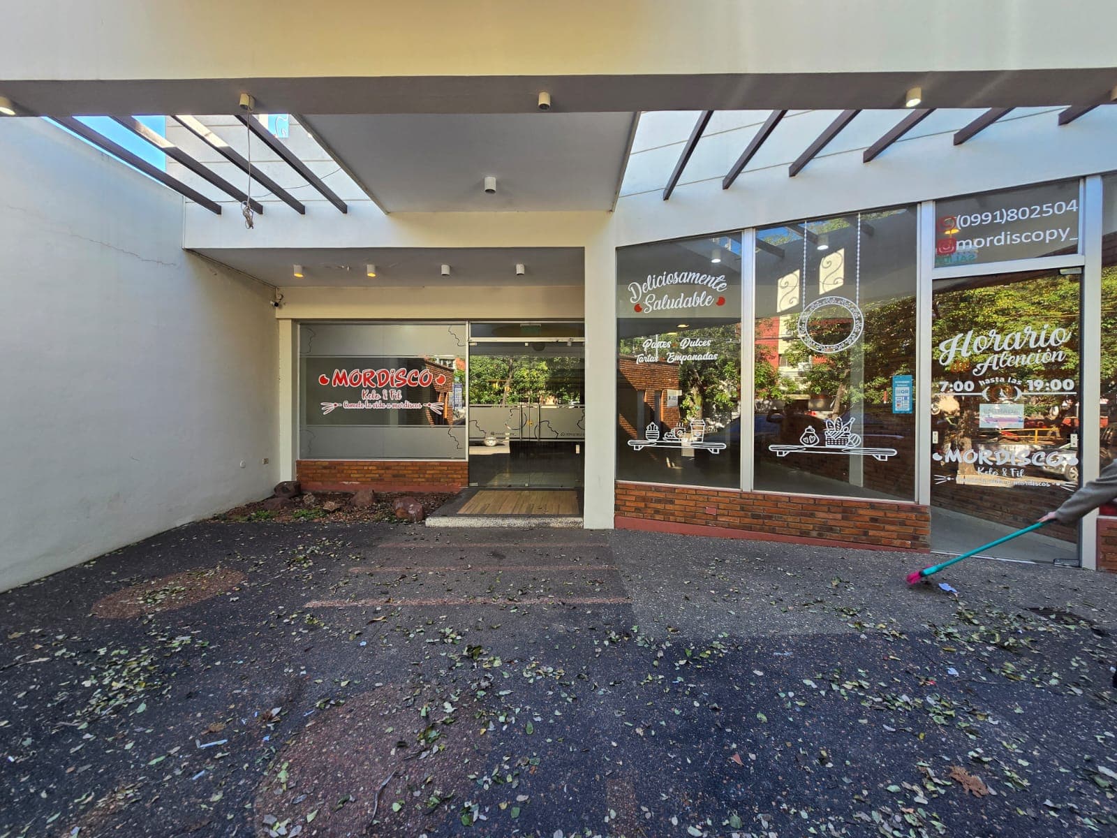 Local comercial en Av. Dr. Guido Boggiani