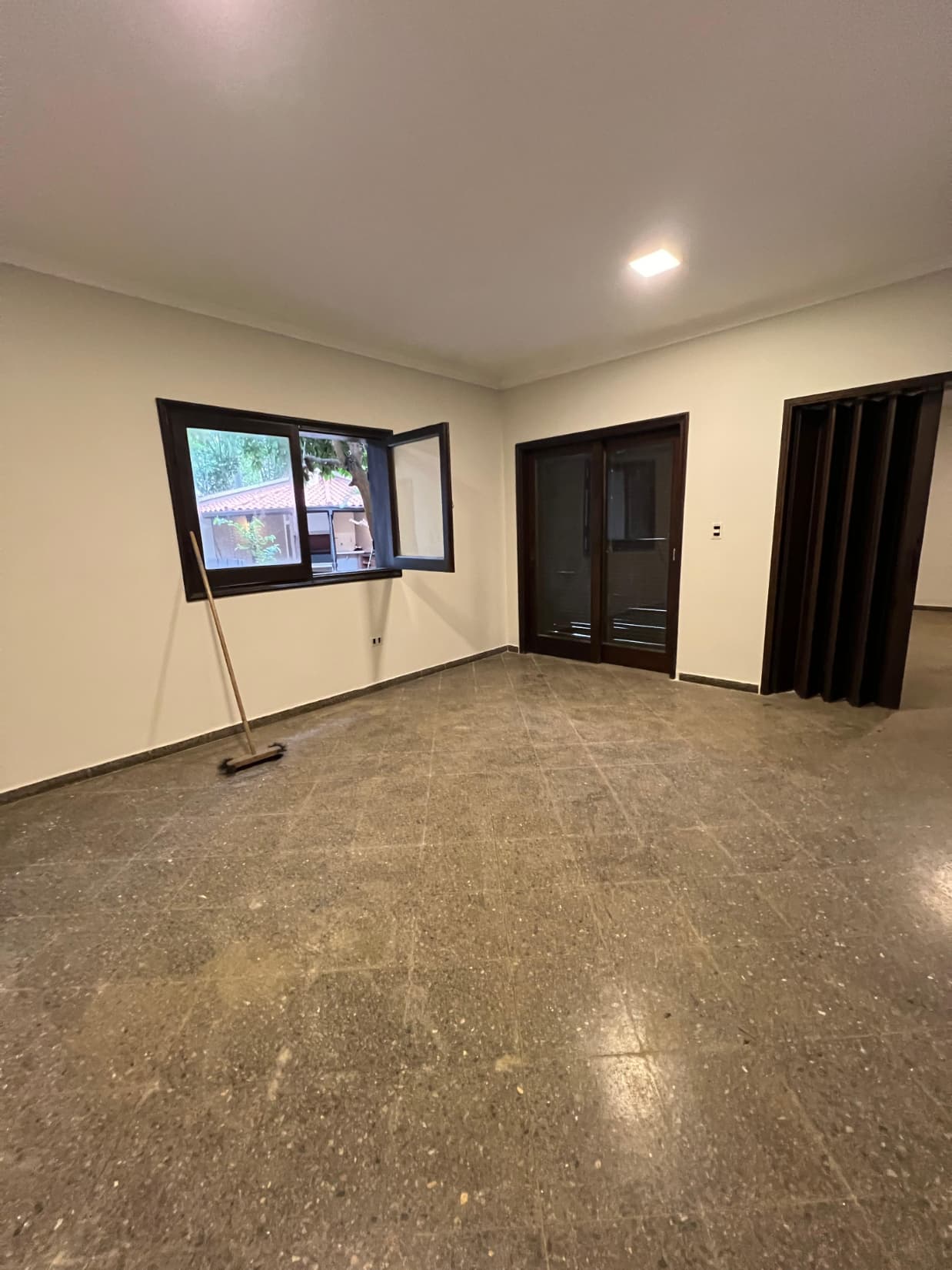 Casa en Los Laureles, Asunción - foto 8